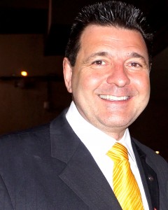 CLAUDIO CARNEIRO